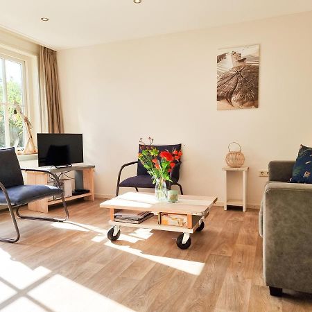 Rustig gelegen Vakantiehuis AK10 Aagtekerke Buitenkant foto