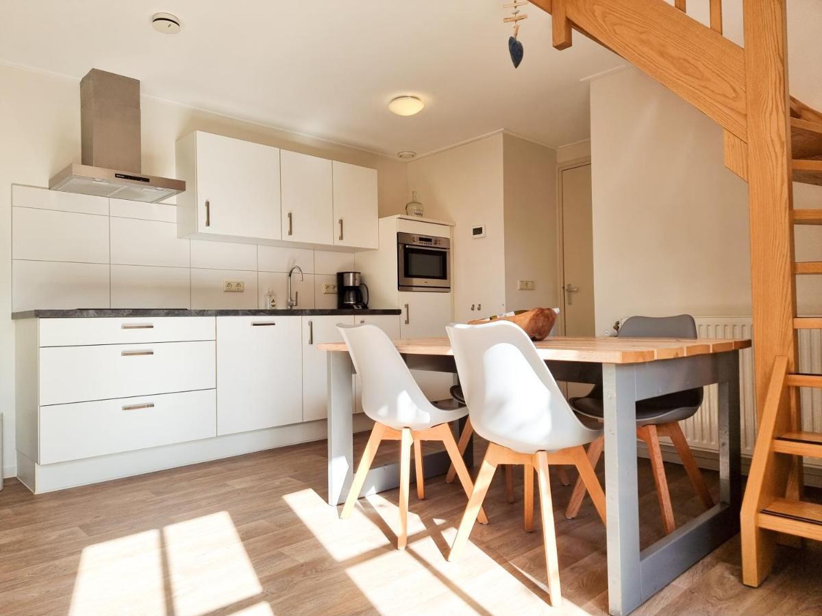 Rustig gelegen Vakantiehuis AK10 Aagtekerke Buitenkant foto