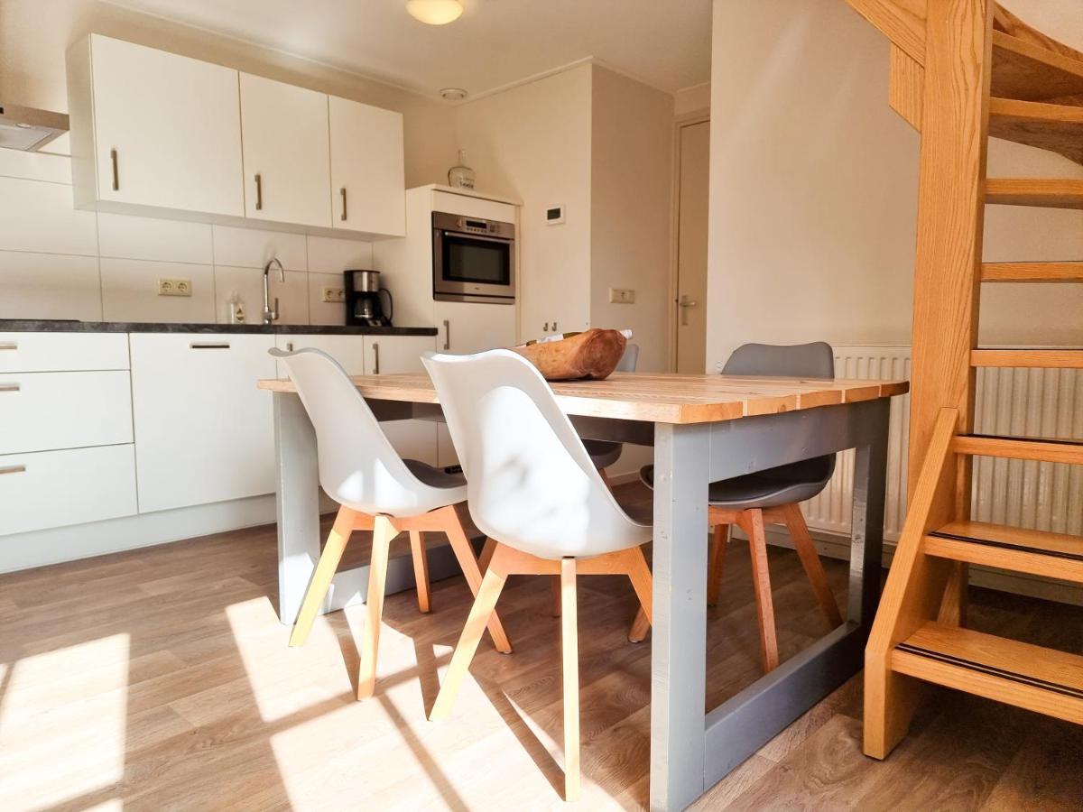 Rustig gelegen Vakantiehuis AK10 Aagtekerke Buitenkant foto