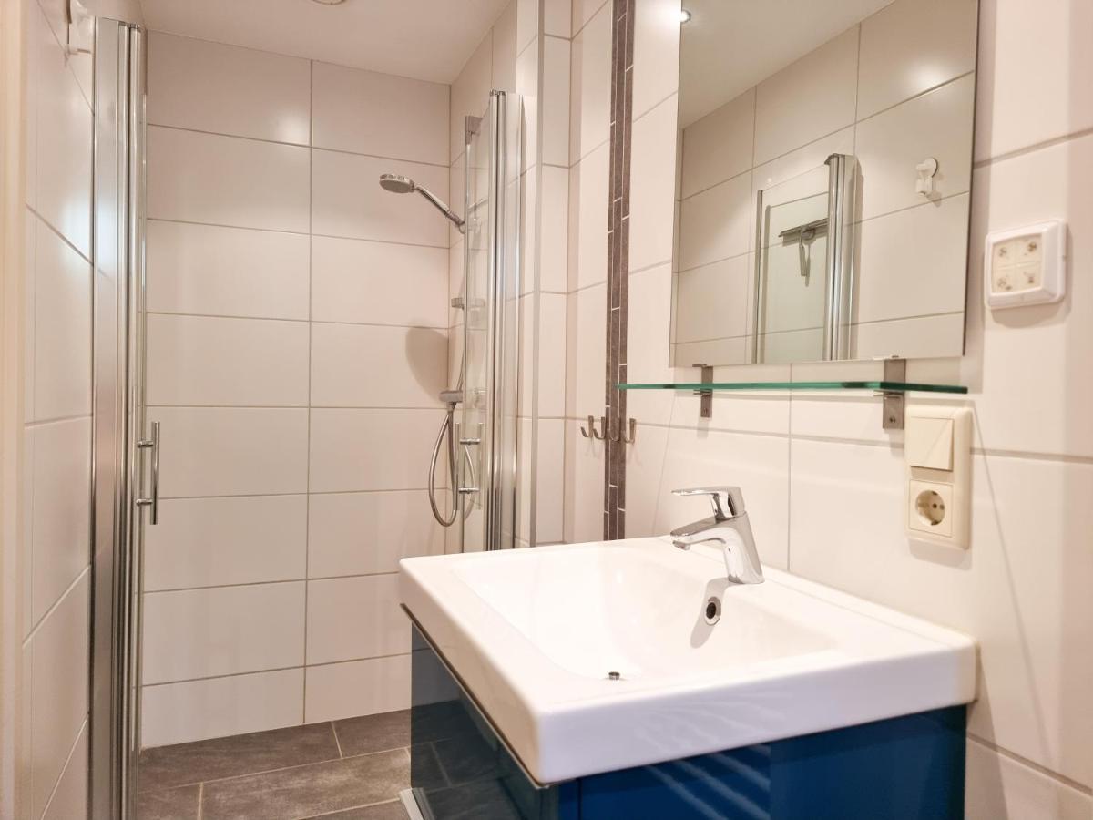 Rustig gelegen Vakantiehuis AK10 Aagtekerke Buitenkant foto